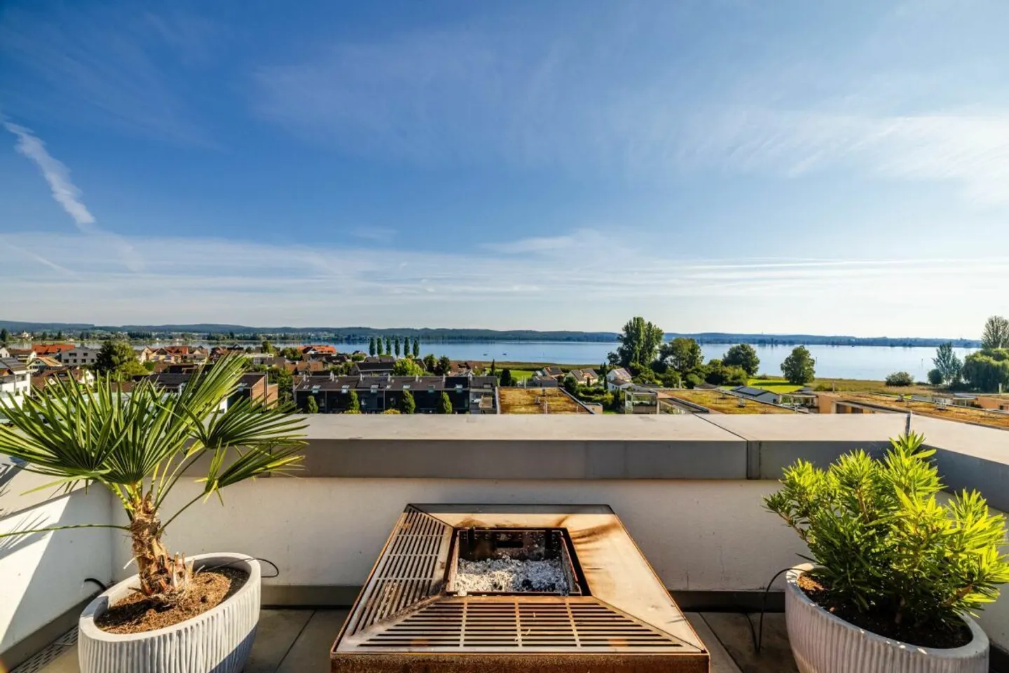 Maison de rêve luxueuse avec terrasse sur le toit exclusive au bord du lac de Constance - Appartement en duplex de premier ordre - Photo 3 sur 11