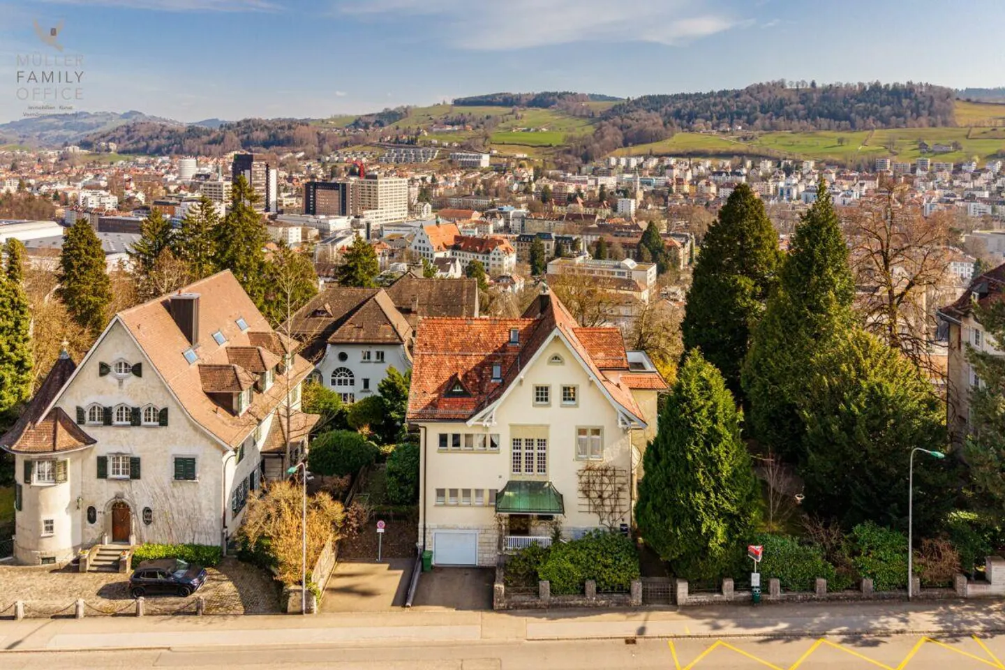 Villa représentative de style Art Nouveau (avec 4 appartements) dans un emplacement privilégié ... - Photo 1 sur 13