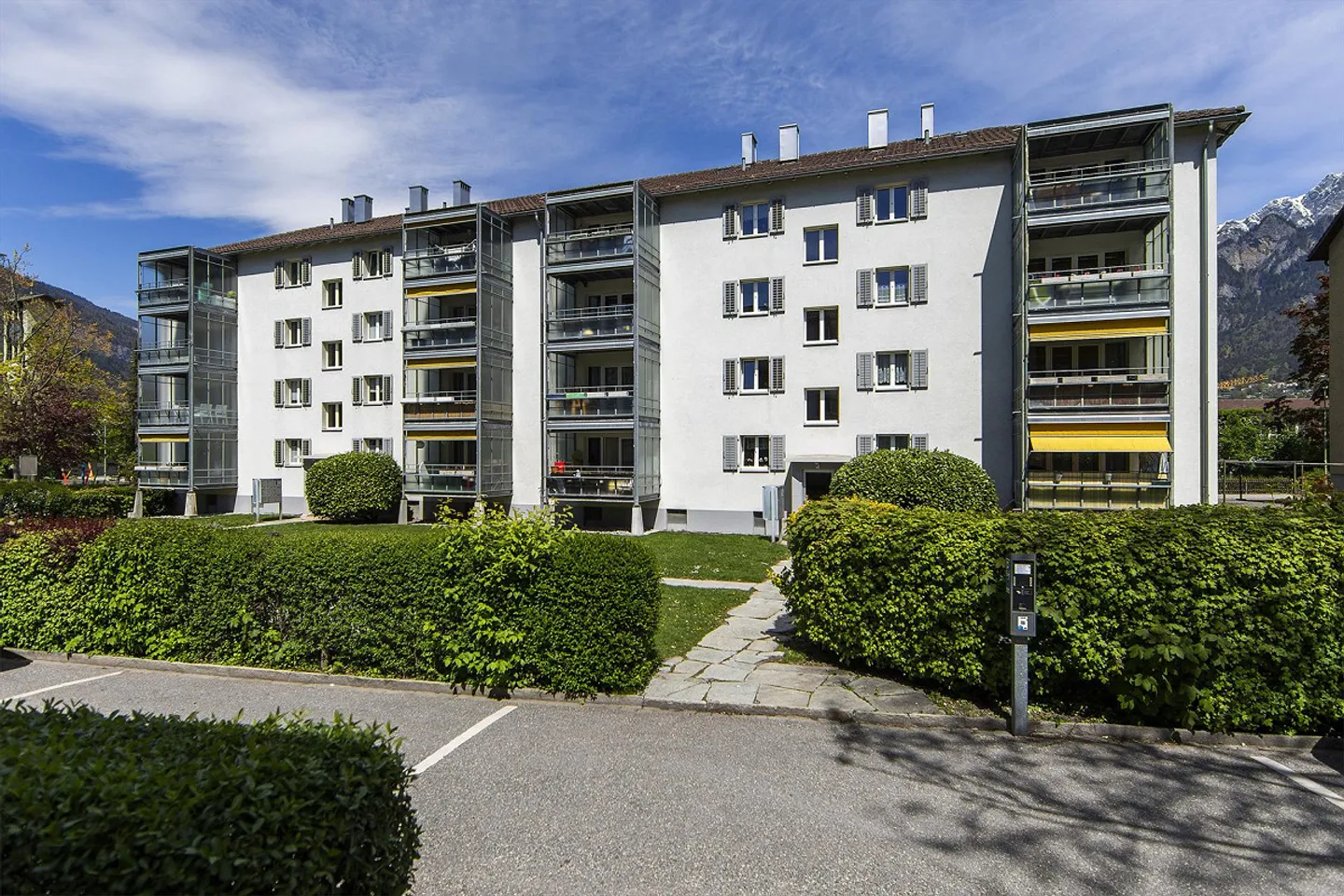 Available immediately - Your new home in a family-friendly neighborhood - Photo 1 of 8