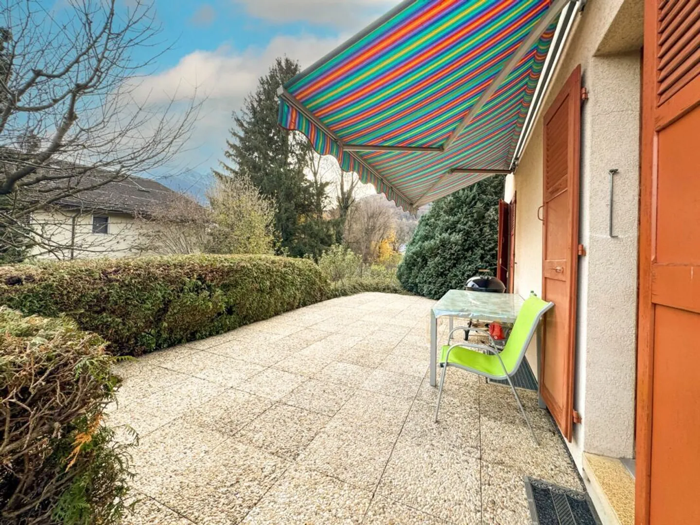 Individual villa with 5.5 rooms and garage. - Photo 18 of 23