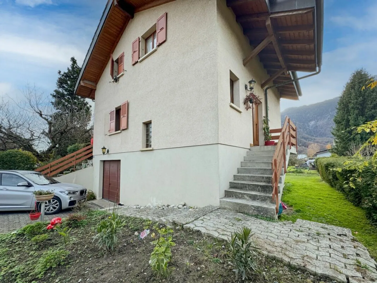 Individual villa with 5.5 rooms and garage. - Photo 22 of 23