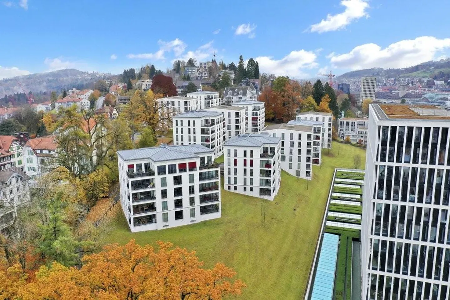 Vivere moderno in posizione esclusiva - Foto 1 di 8