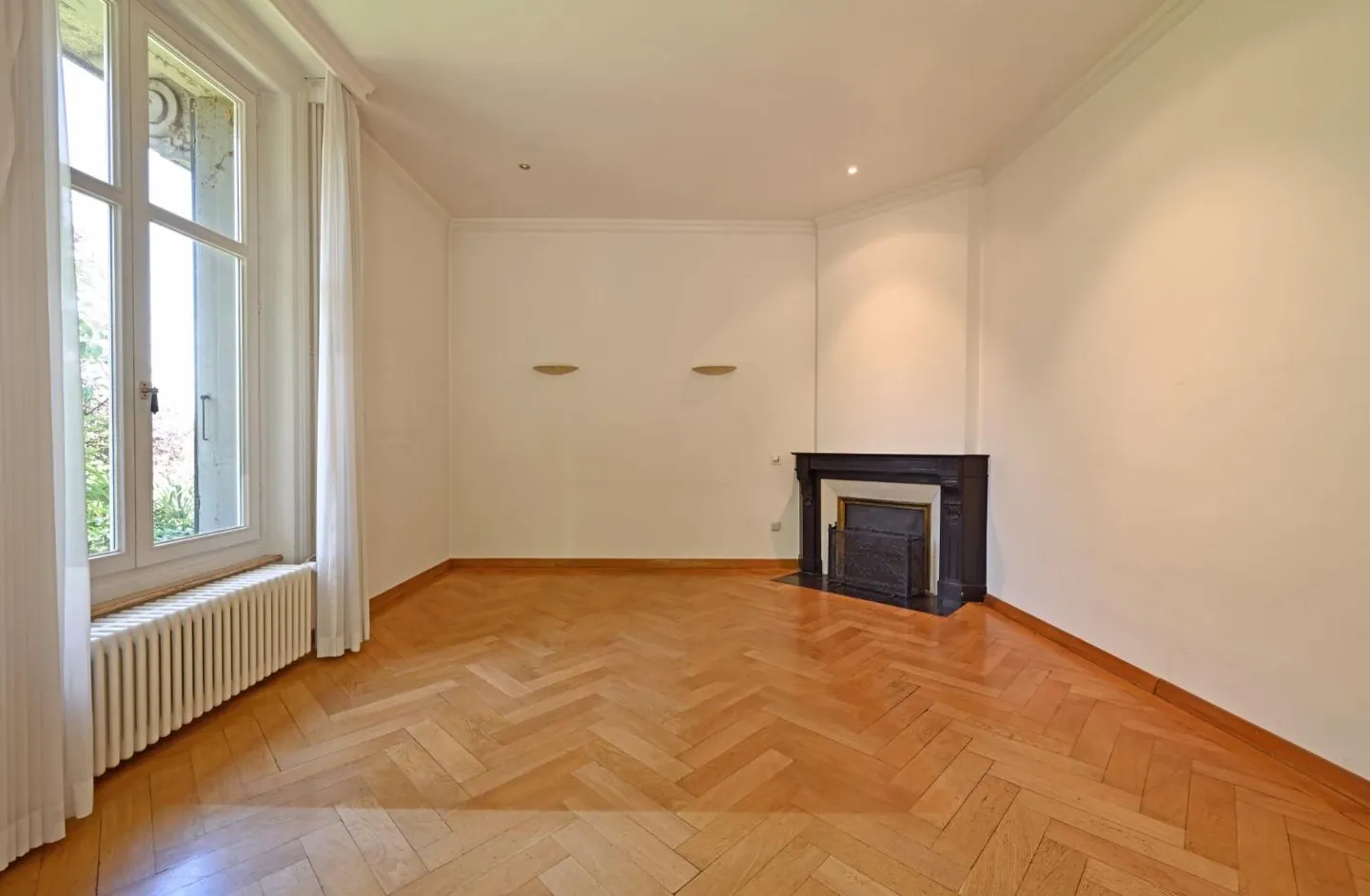 House with 6 rooms - Photo 7 of 13
