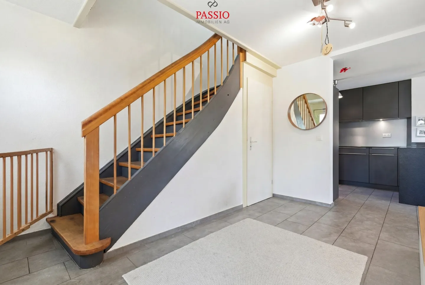 Charming Duplex Family Home - Photo 4 of 37