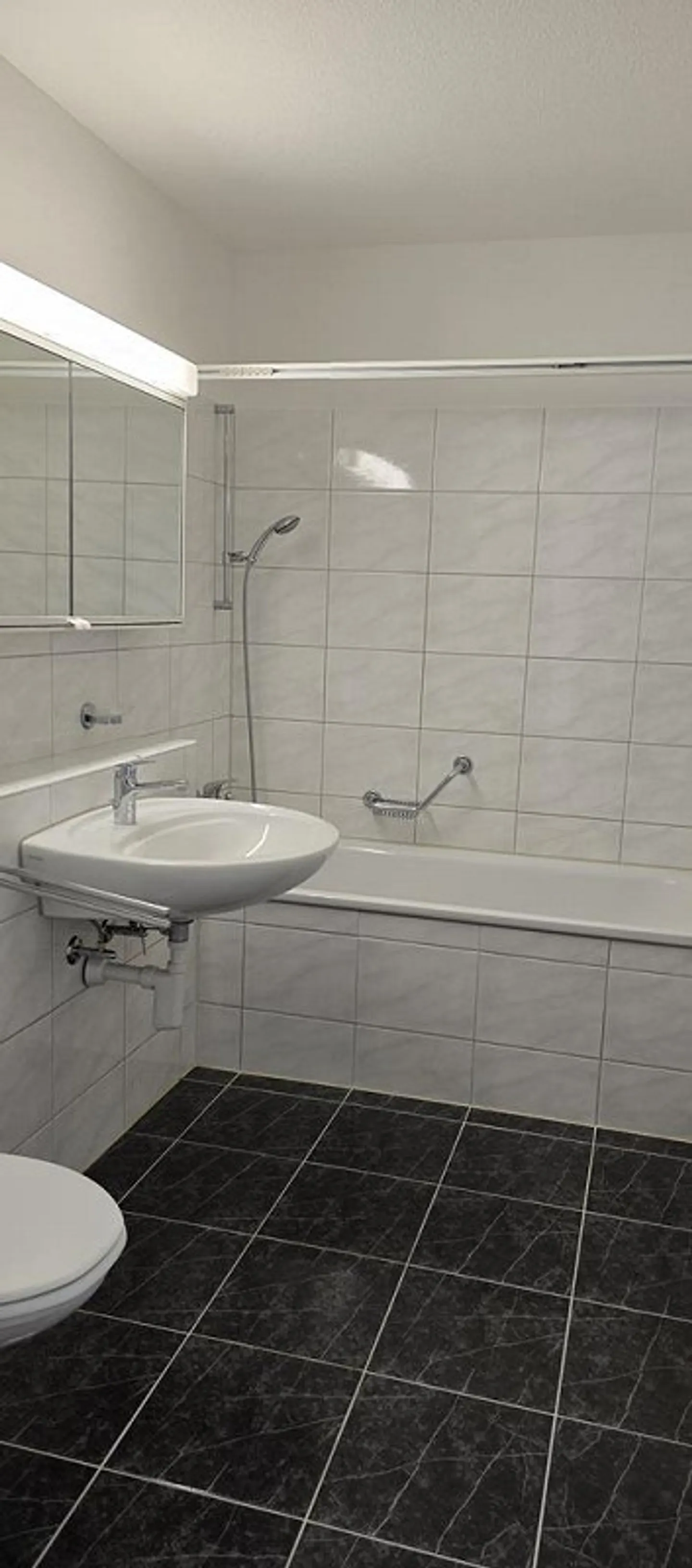 Gemütliche 3 1/2-Zimmerwohnung mit Balkon sucht neue Mieter ... - Foto 4 di 8