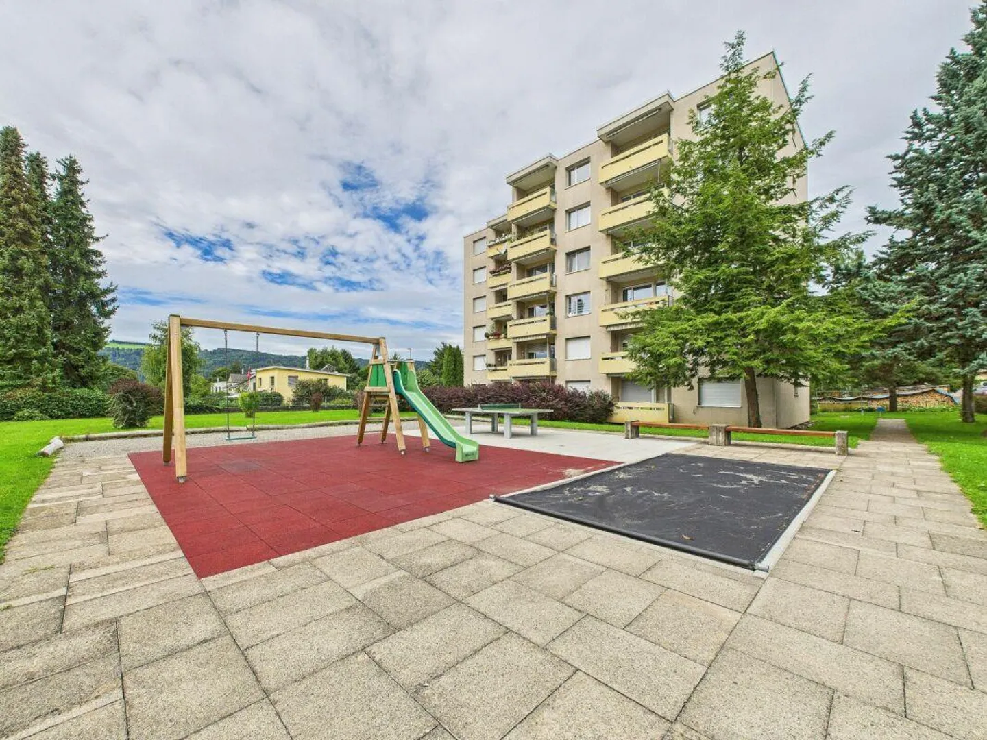 Prime Location with a View - Ideal Retirement Apartment / Investment (without parking, with top connections) - Photo 18 of 21