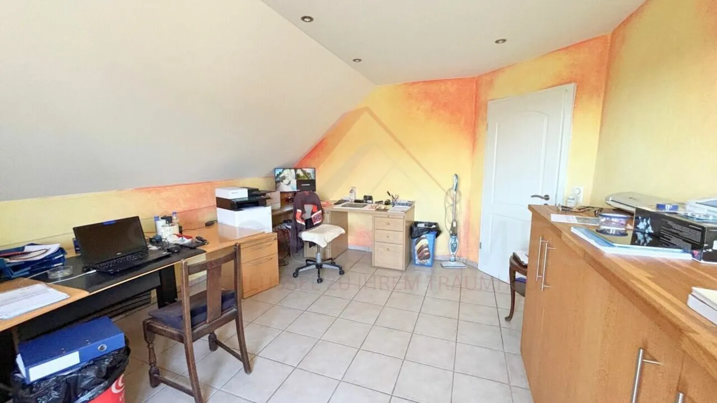 Single house for sale - Photo 11 of 15