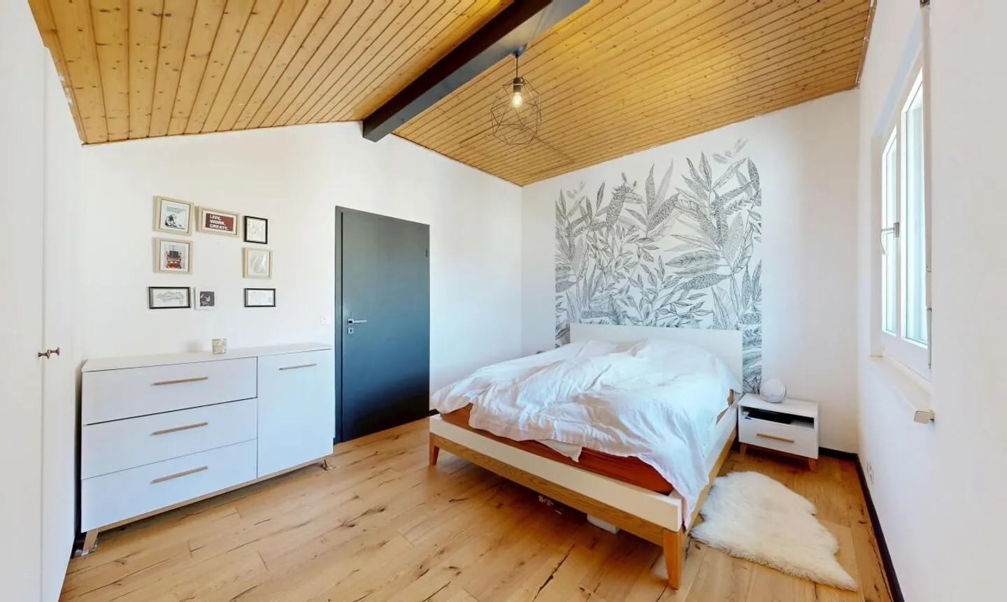 Charmantes freistehendes Haus mit beruhigendem Panorama - Foto 8 von 11