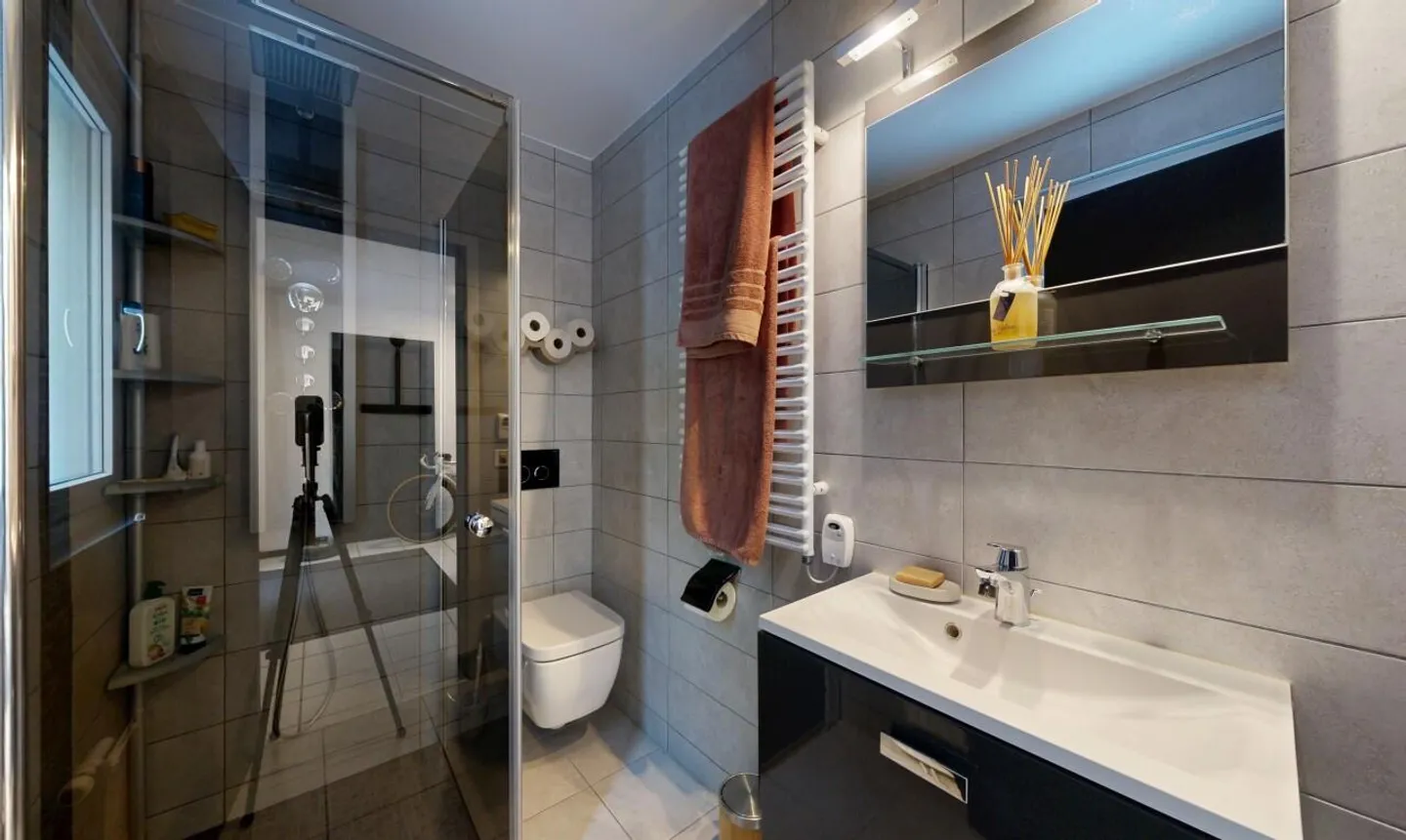 Charmantes freistehendes Haus mit beruhigendem Panorama - Foto 10 von 11