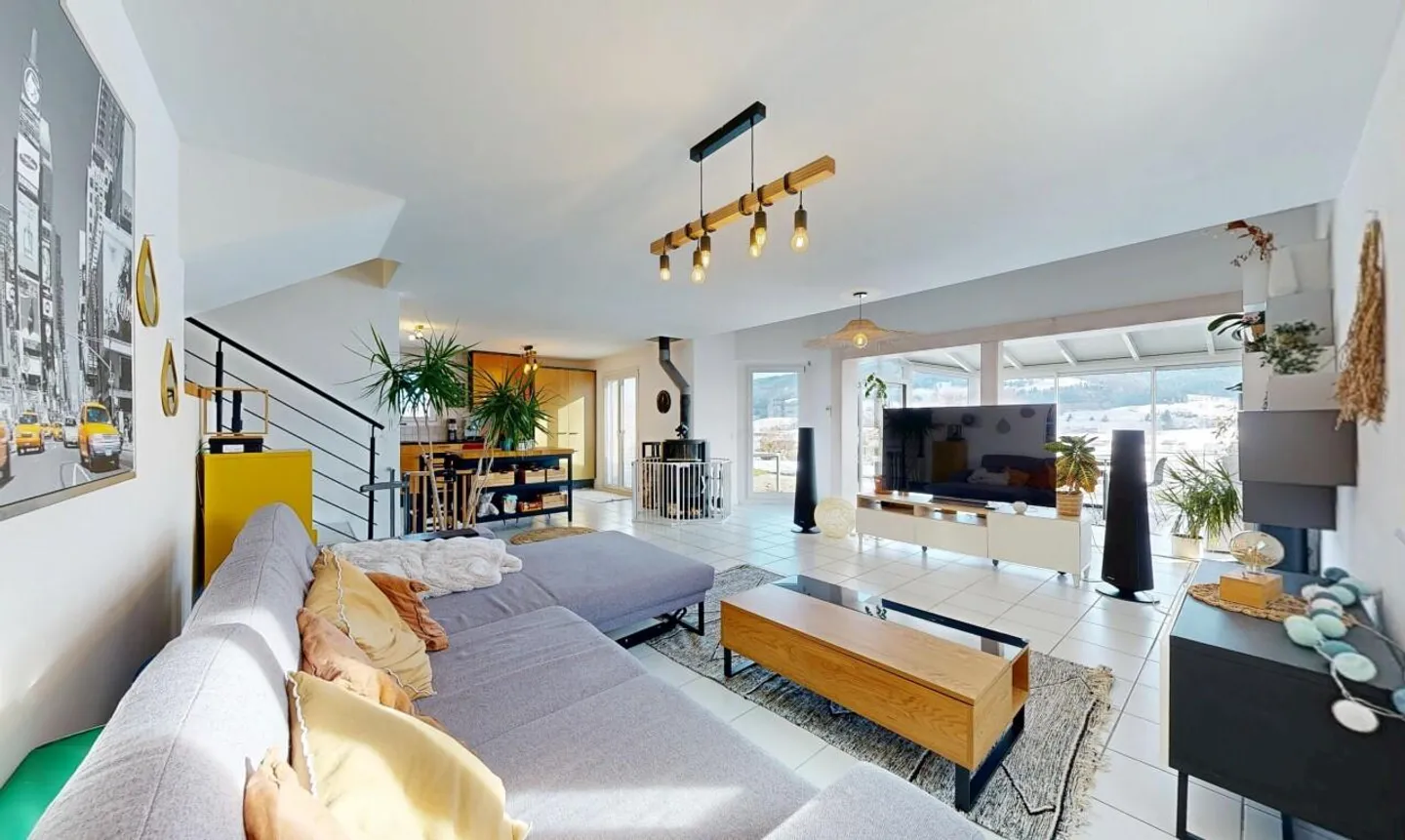 Charmantes freistehendes Haus mit beruhigendem Panorama - Foto 4 von 11