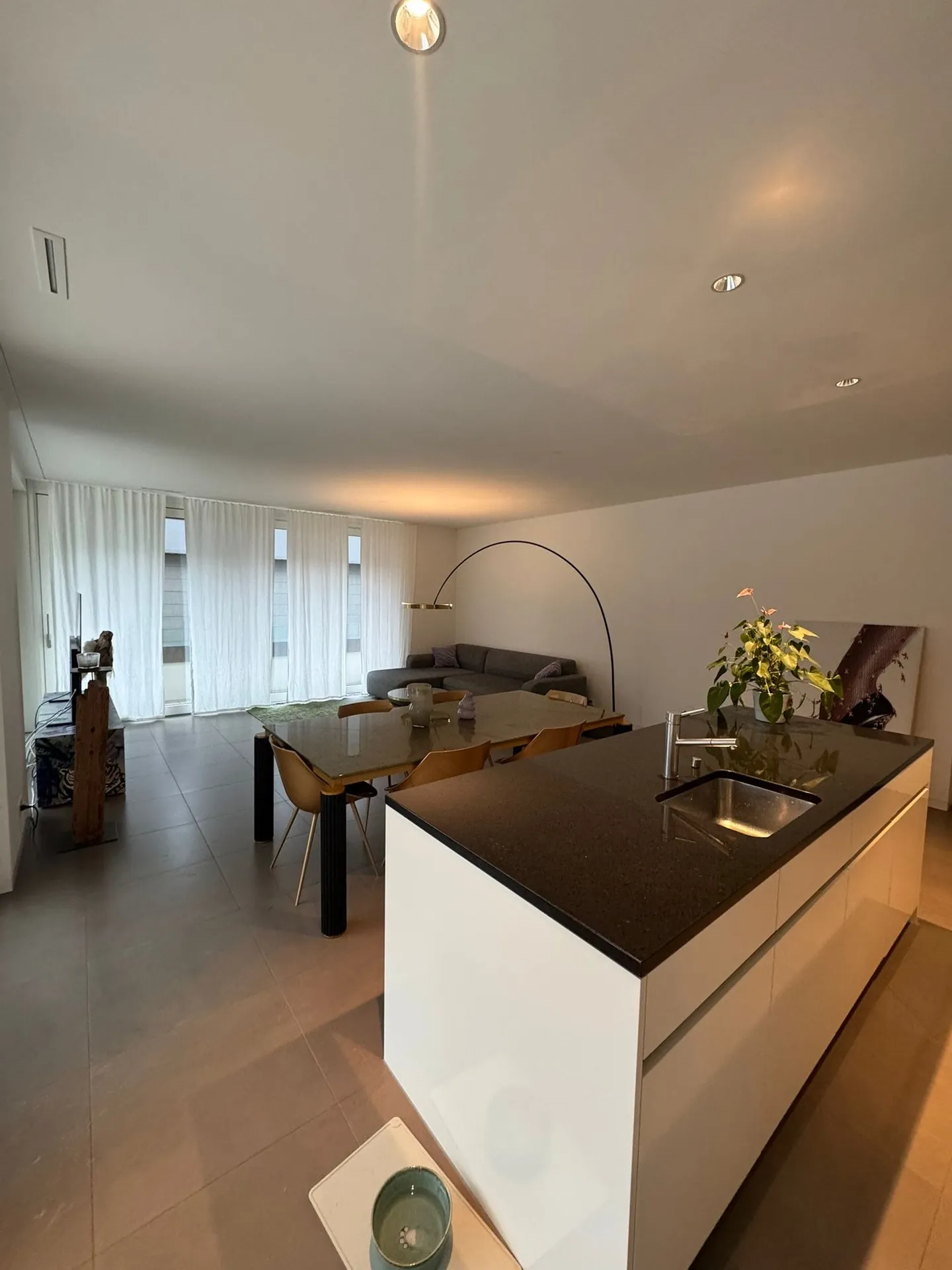 Exclusive 3.5-room terrace apartment with large sun terrace in Hergiswil - Photo 4 of 22