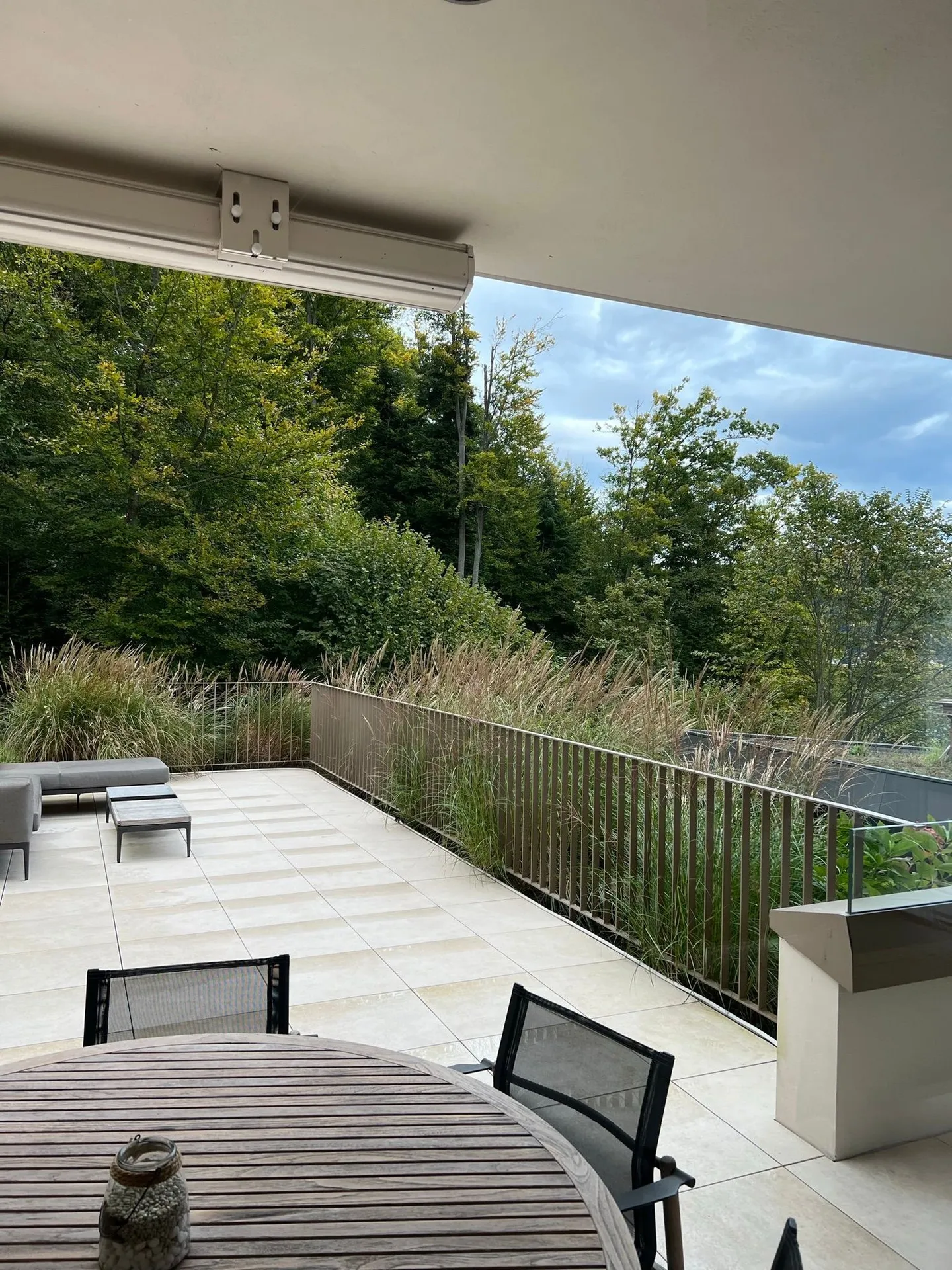 Exclusive 3.5-room terrace apartment with large sun terrace in Hergiswil - Photo 8 of 22