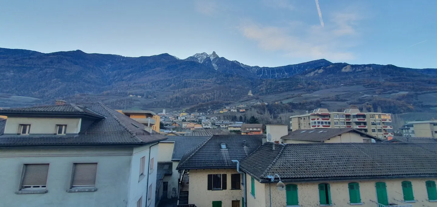 RENOVE - lumineux 2.5 pces en plein centre du village et de ses commodités - Foto 5 di 5