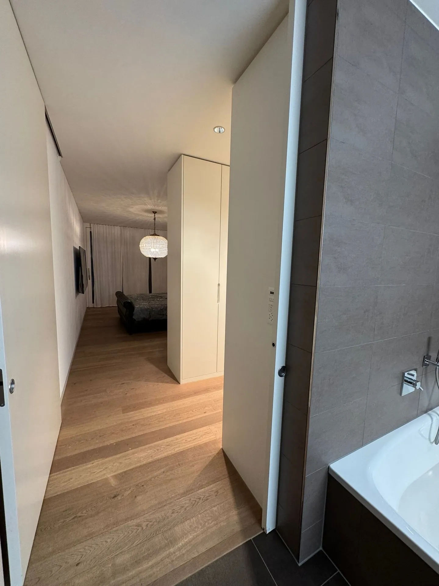 Exclusive 3.5-room terrace apartment with large sun terrace in Hergiswil - Photo 12 of 22