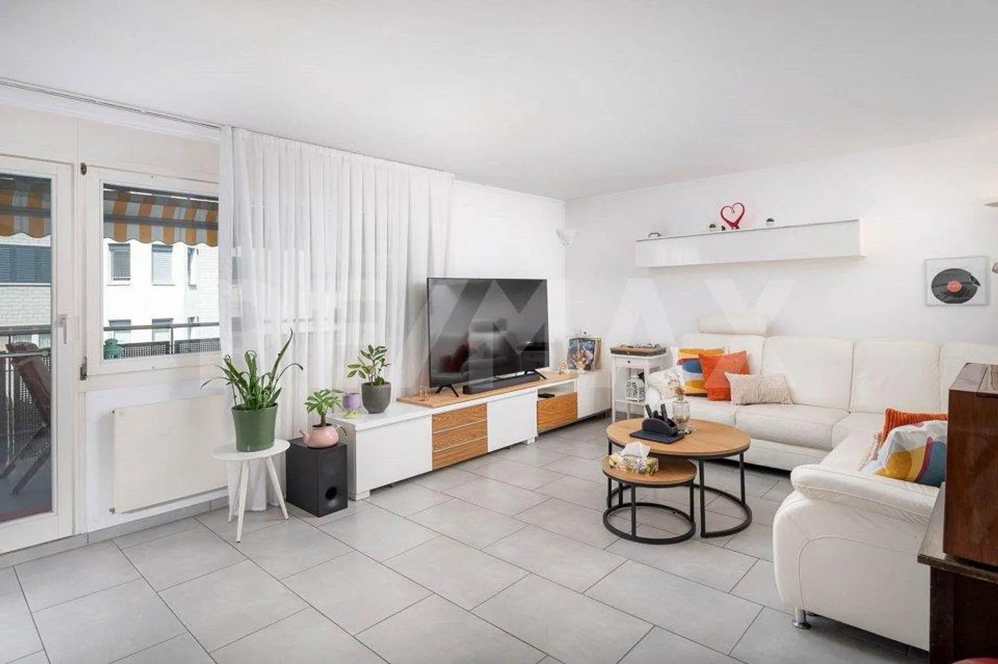 Geräumige Wohnung mit grossem Balkon - Foto 4 von 13