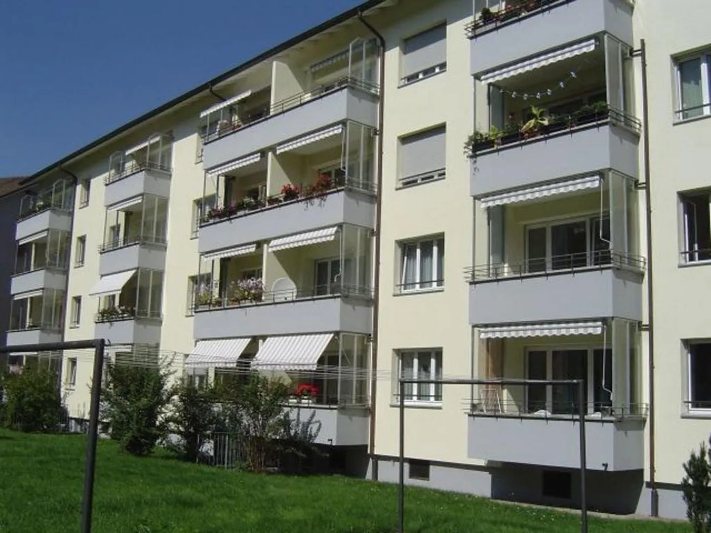 Helle 4-Zimmer-Wohnung in Bern - Foto 1 von 8