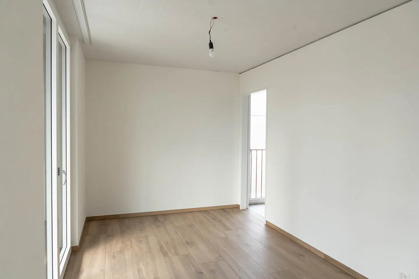 First Rental - Penthouse Apartment in Burgdorf - Photo 9 of 12