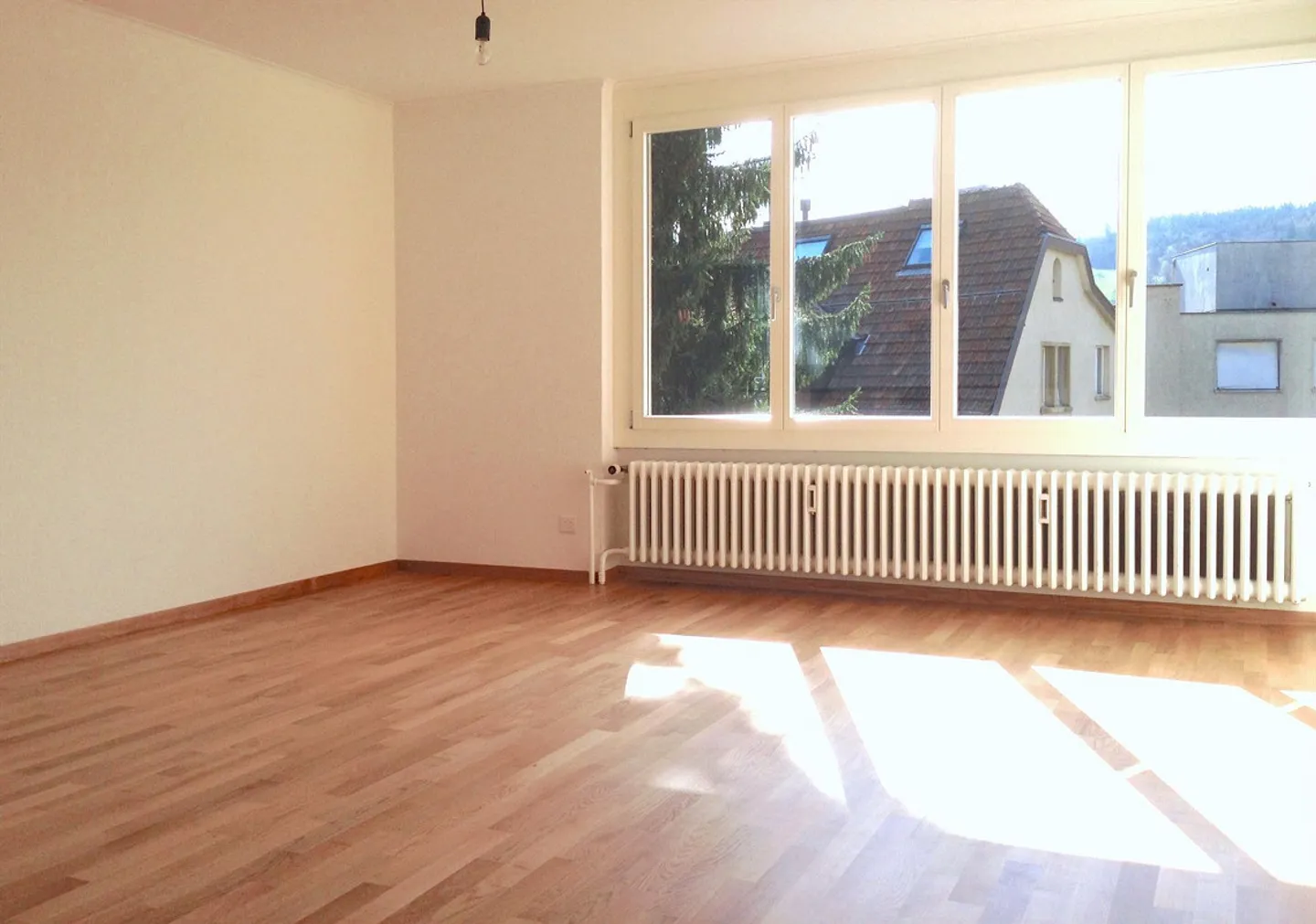 Sonnige und zentral gelegene 3 Zimmer Wohnung - Foto 2 von 10