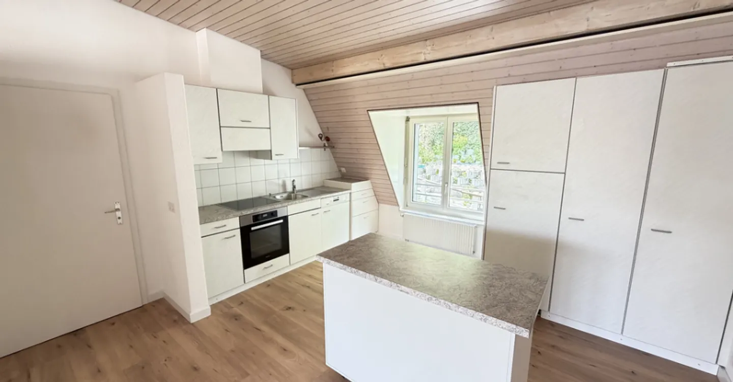 Renovated Apartment with Garden - Photo 2 of 10
