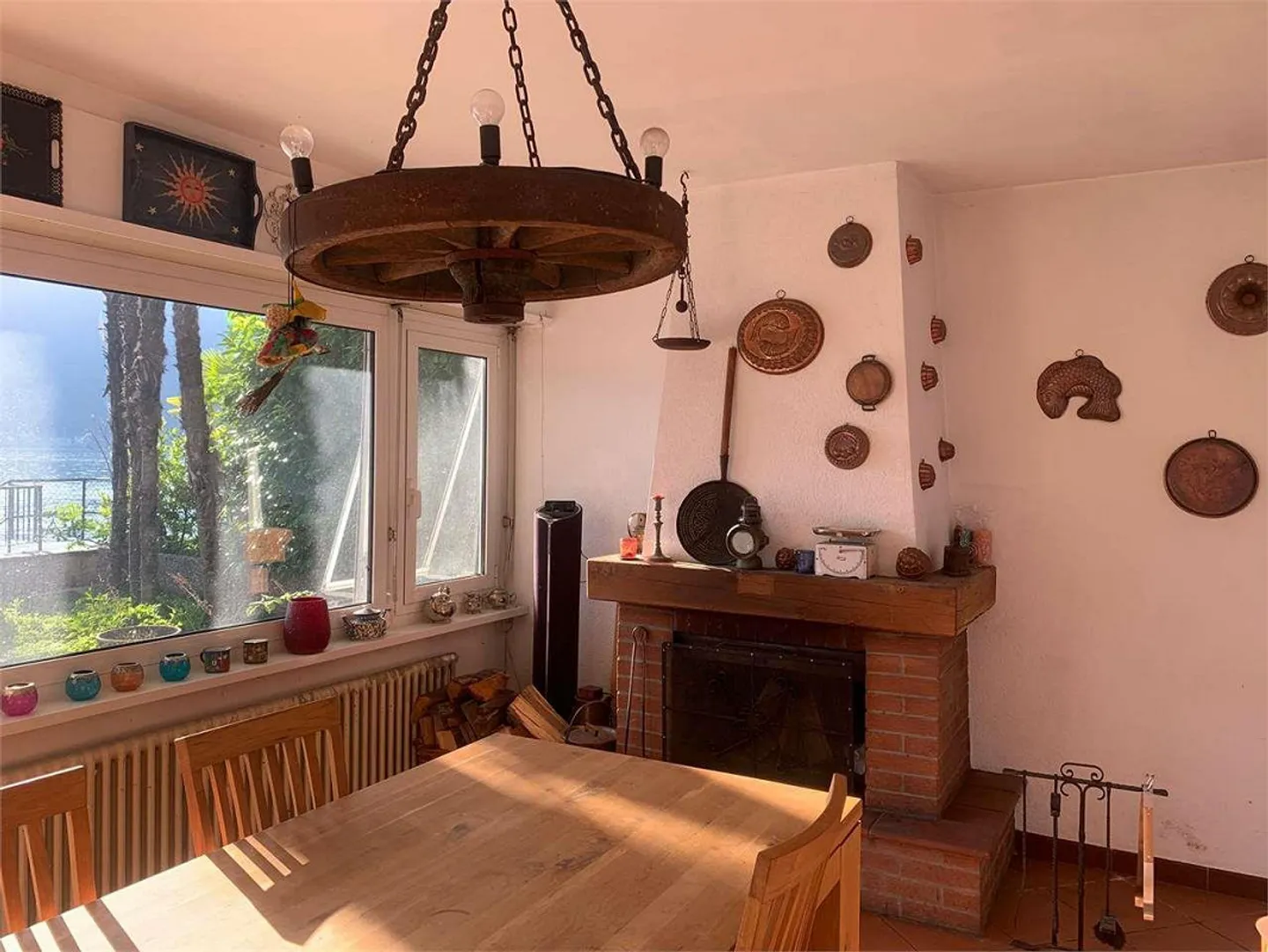 Villa esclusiva a Bissone direttamente sull'acqua - Foto 7 di 13