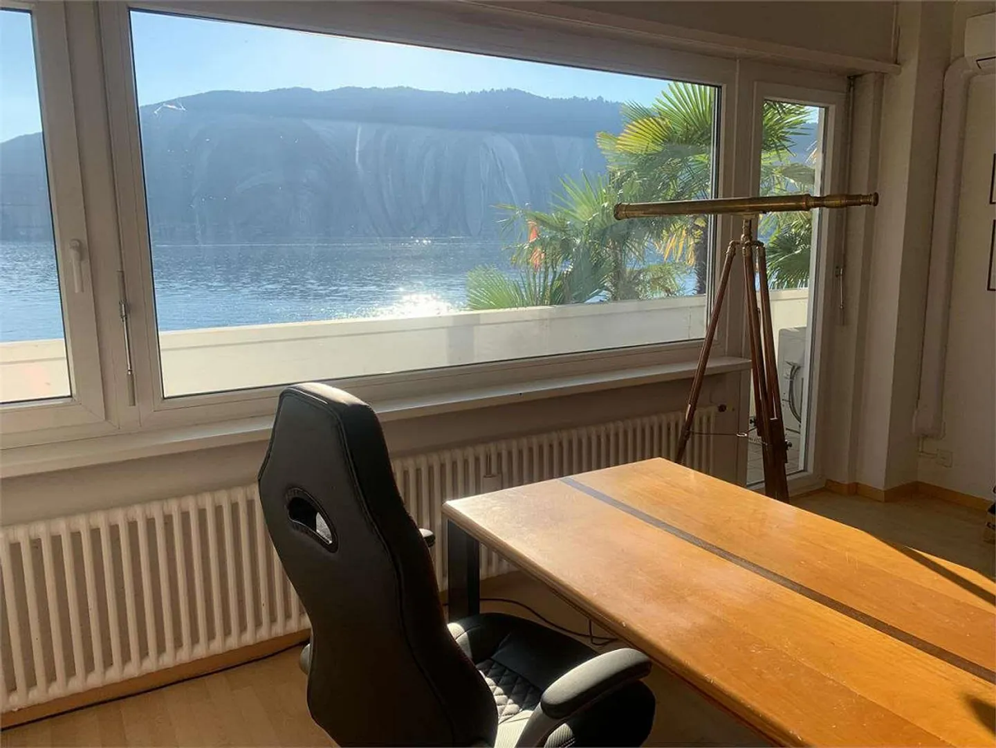 Villa esclusiva a Bissone direttamente sull'acqua - Foto 8 di 13