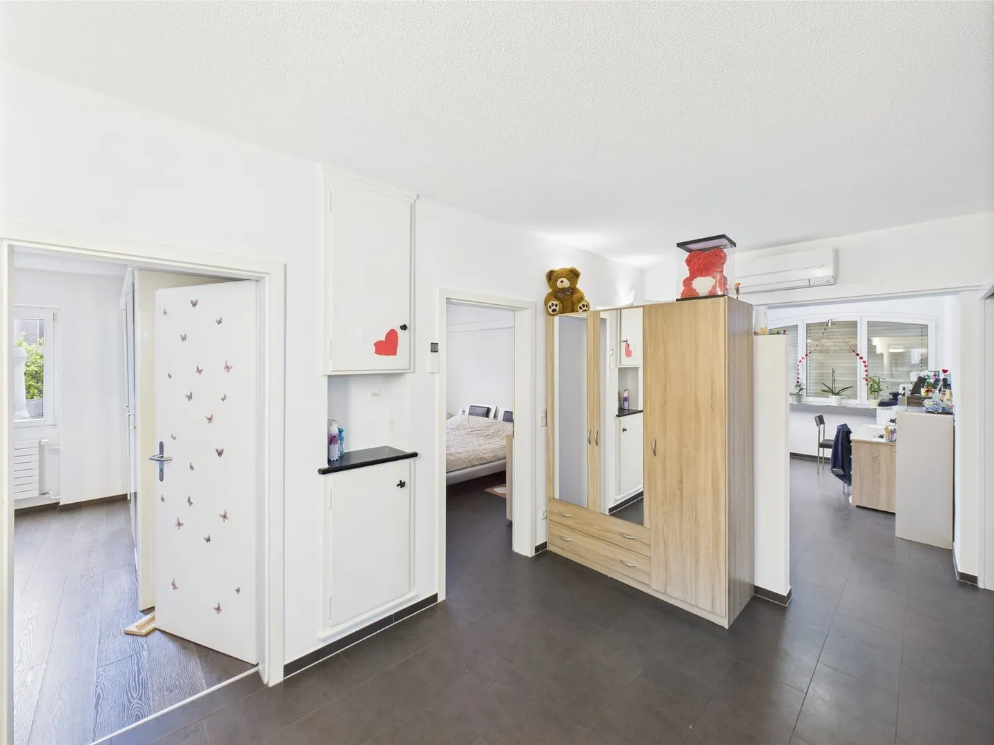 Quiet, modernized apartment near Olten train station with plenty of comfort - Photo 1 of 6