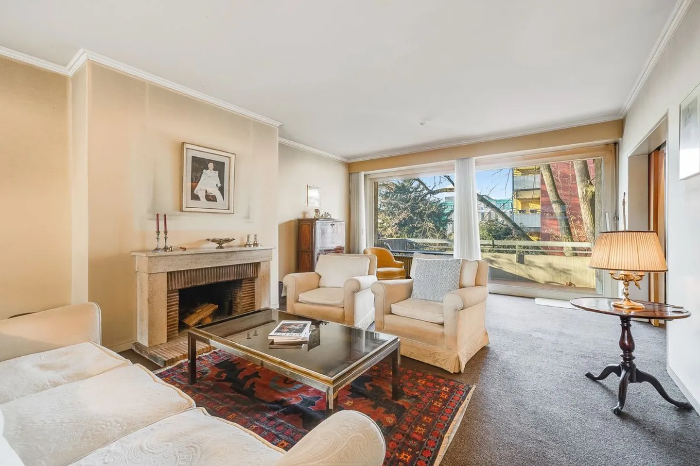 Appartement de 160 m² à Gellert - 5,5 pièces, cheminée et 3 balcons avec vue sur le parc - Photo 2 sur 13