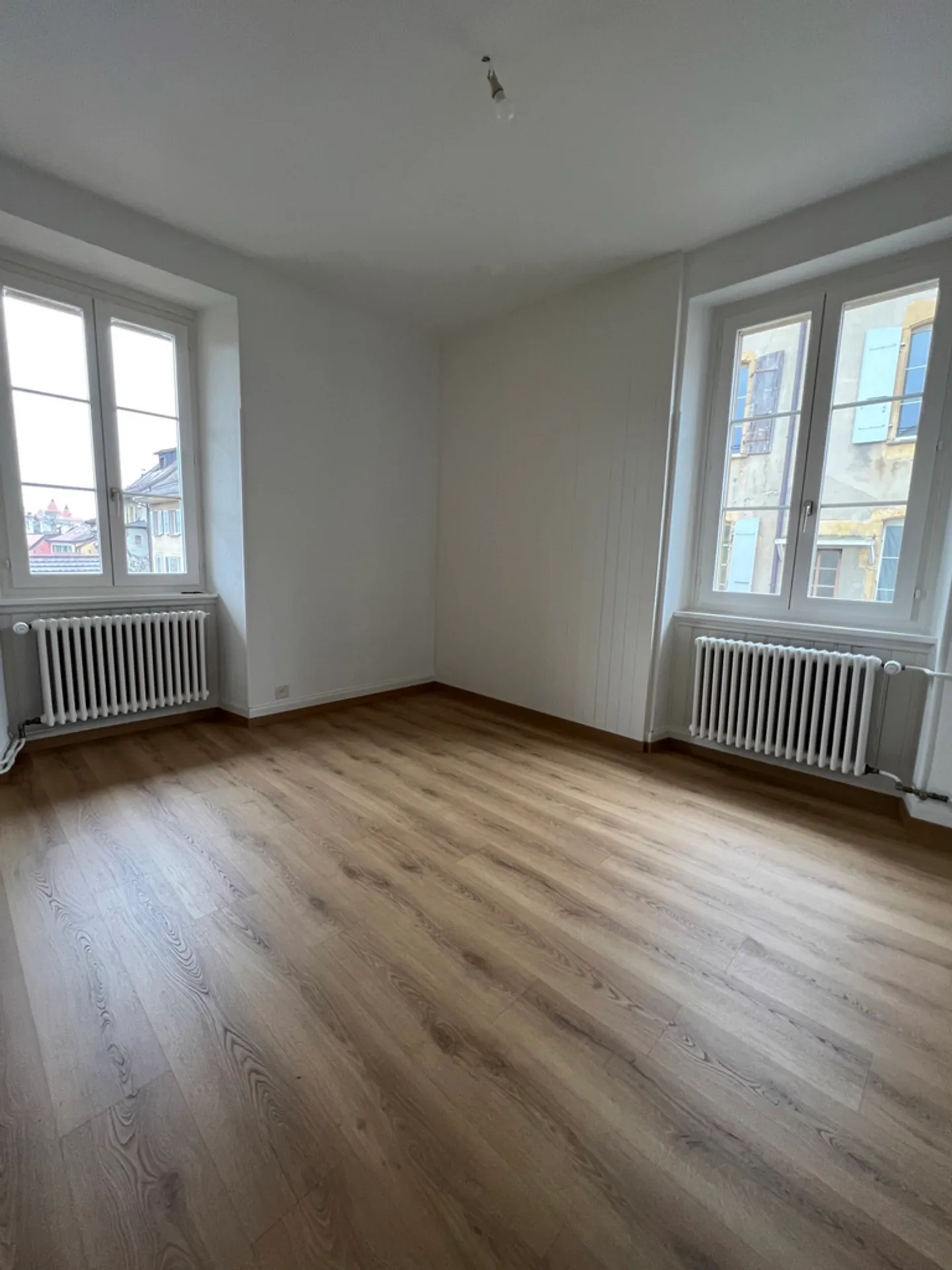 Charmant Appartement 3 Pièces - Photo 2 sur 2