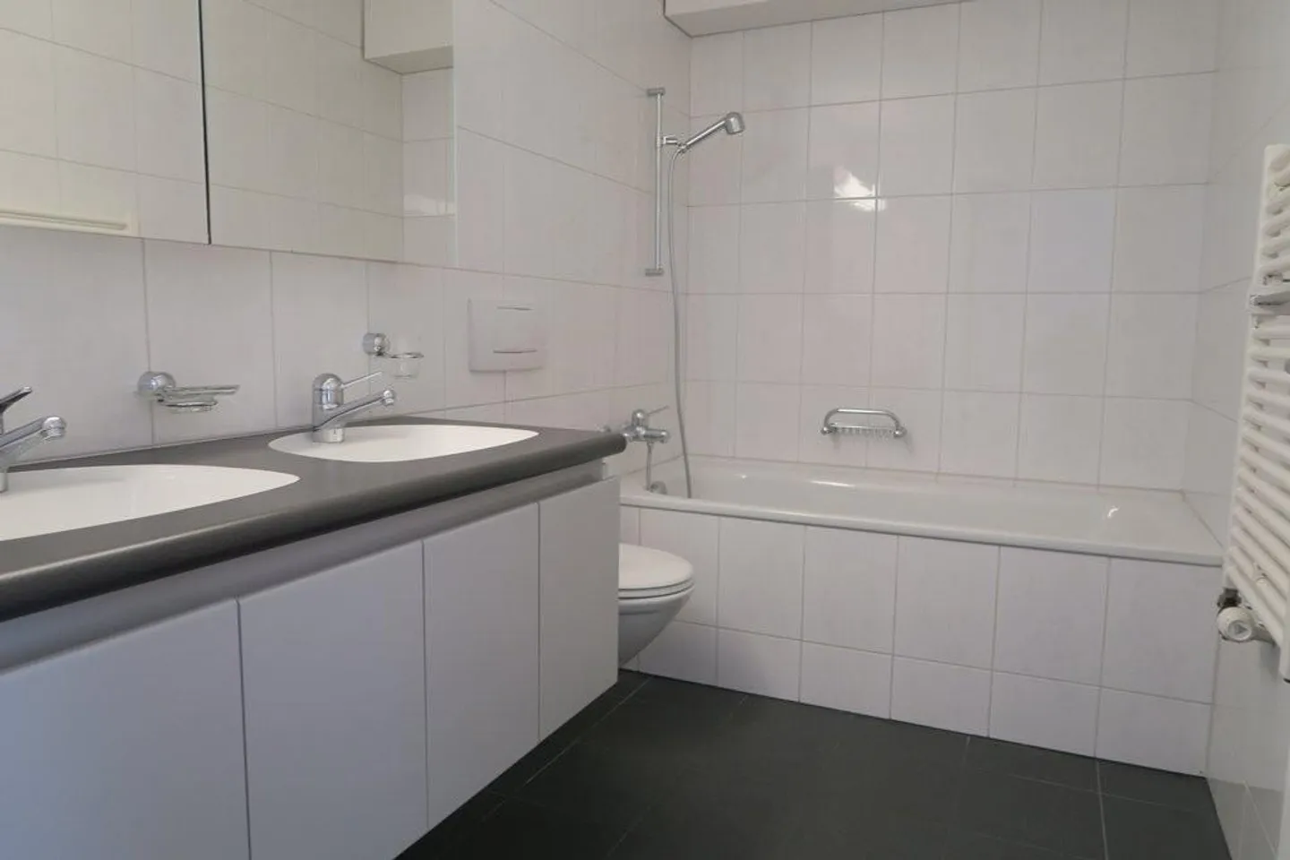 Geräumige Wohnung mit Garten - Foto 4 von 9