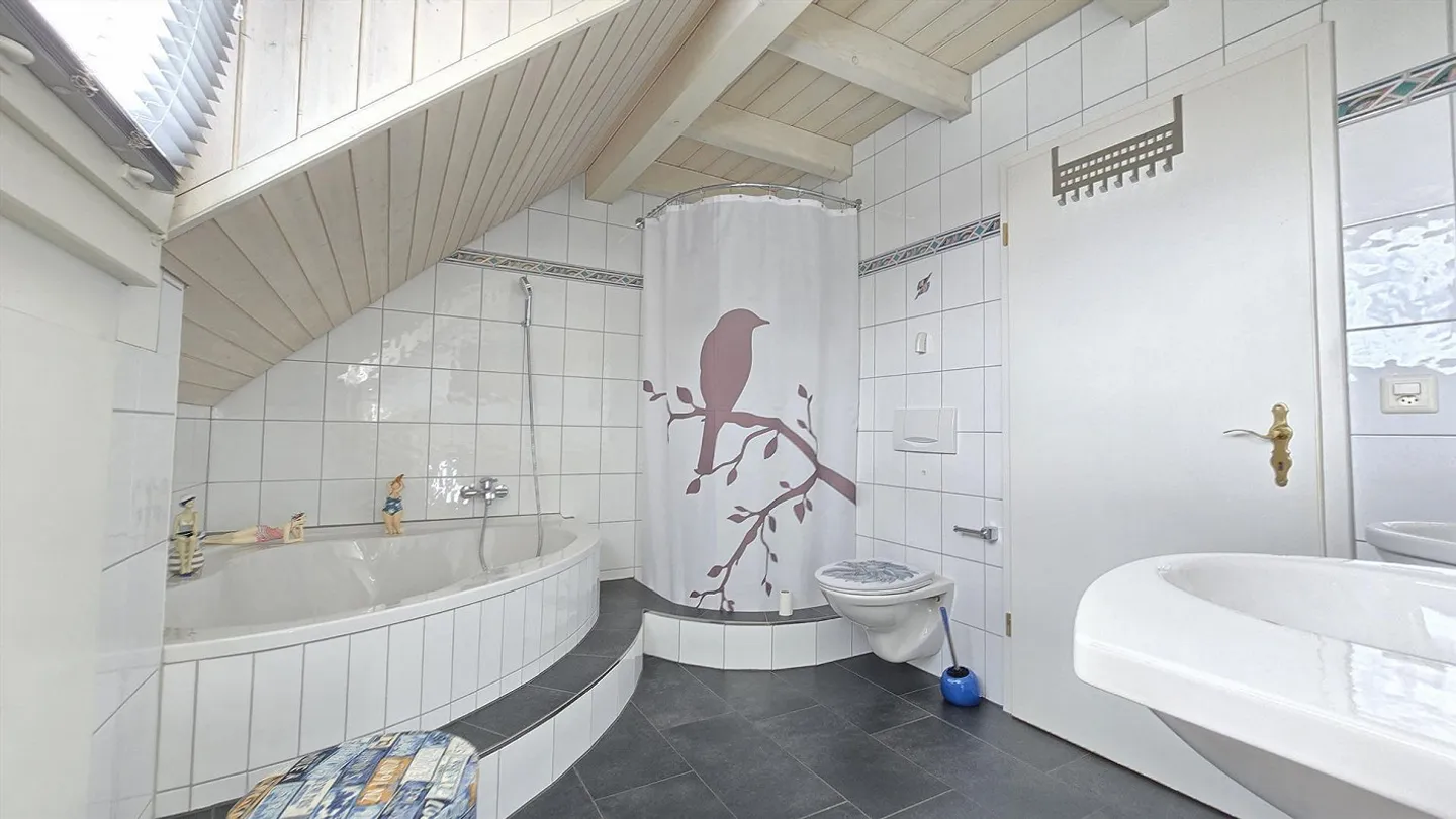 Appartement en penthouse confortable dans un emplacement central - Photo 5 sur 17