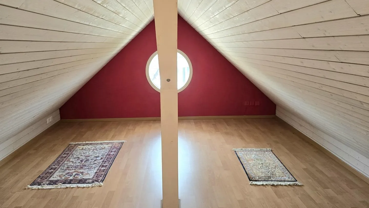 Appartement en penthouse confortable dans un emplacement central - Photo 14 sur 17