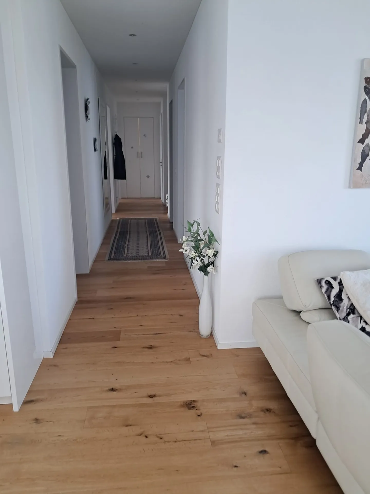 APPARTEMENT EN ATTIQUE AVEC VUE SUR RIGI ET PILATUS - Photo 5 sur 12