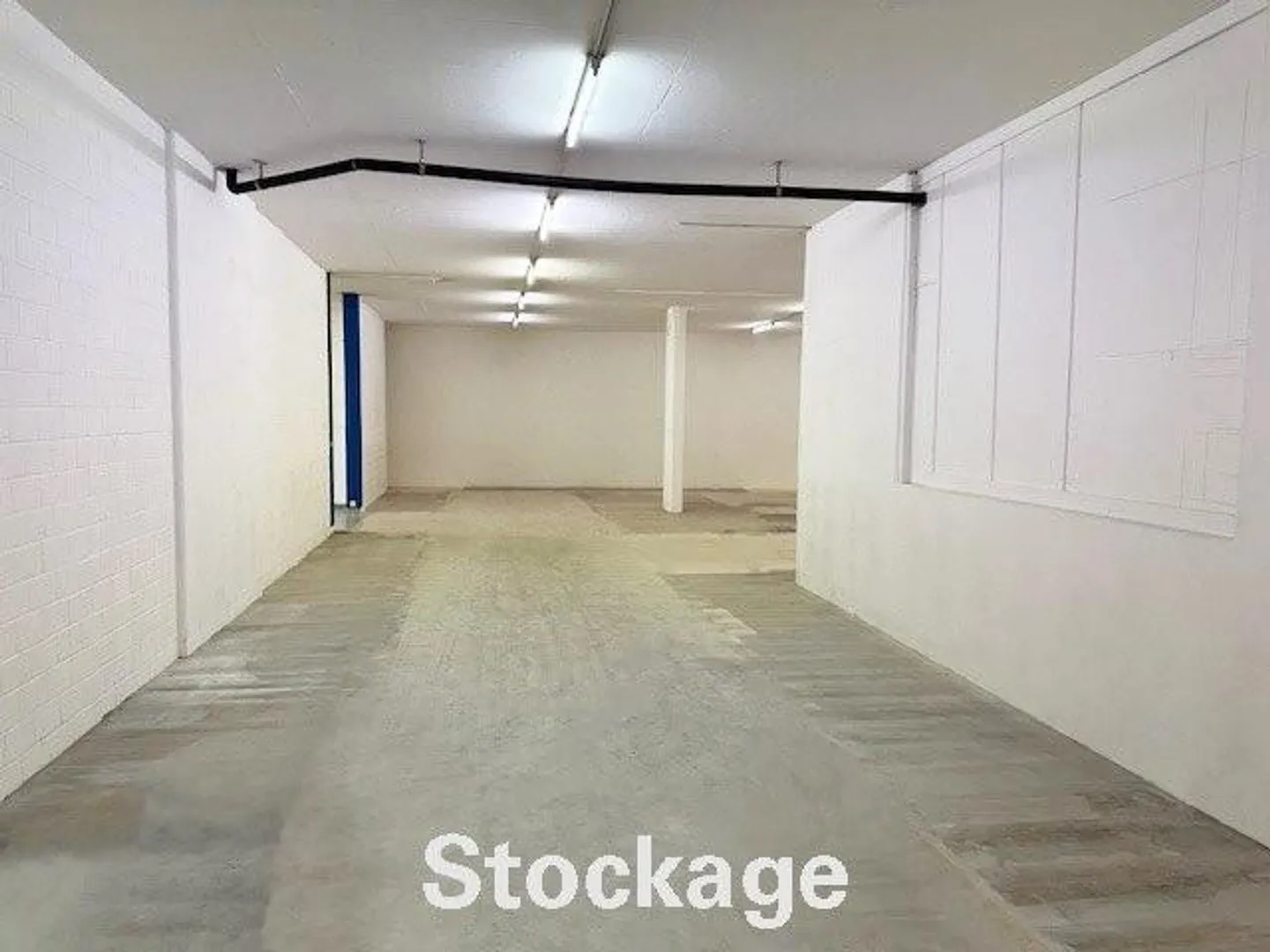 Are you looking for a spacious premises just steps from the city center? - Photo 9 of 12