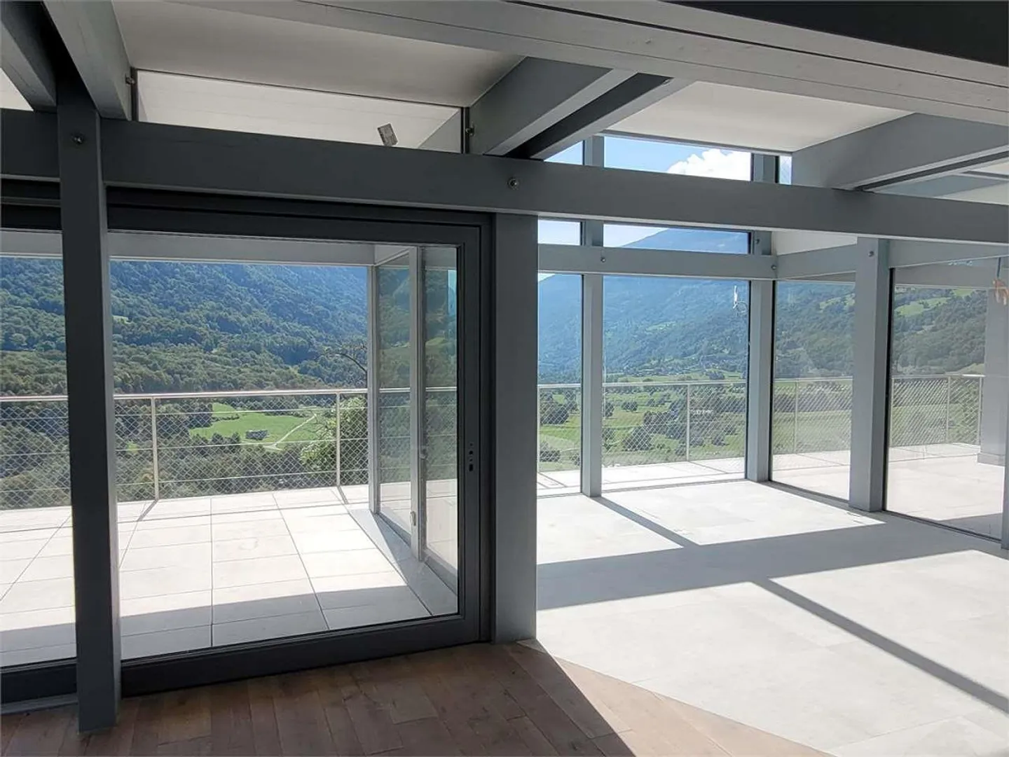 Exklusive Villa mit atemberaubendem Blick - Foto 6 von 10