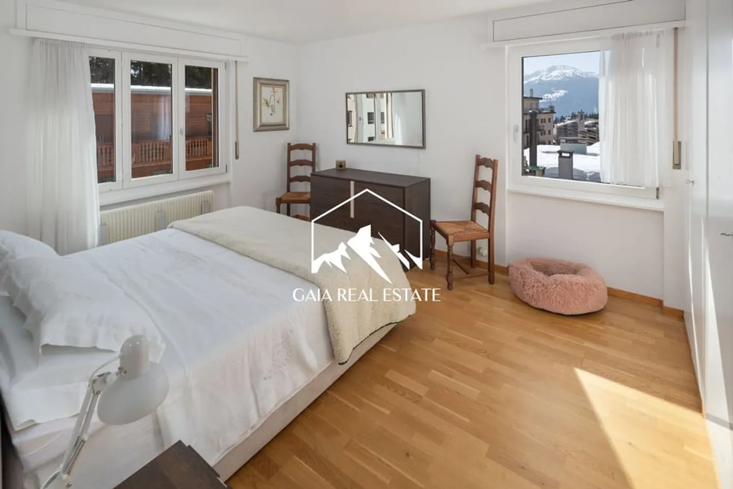 3,5 Zimmer im Herzen von Crans Montana mit Aussicht und Garage - Foto 6 von 13