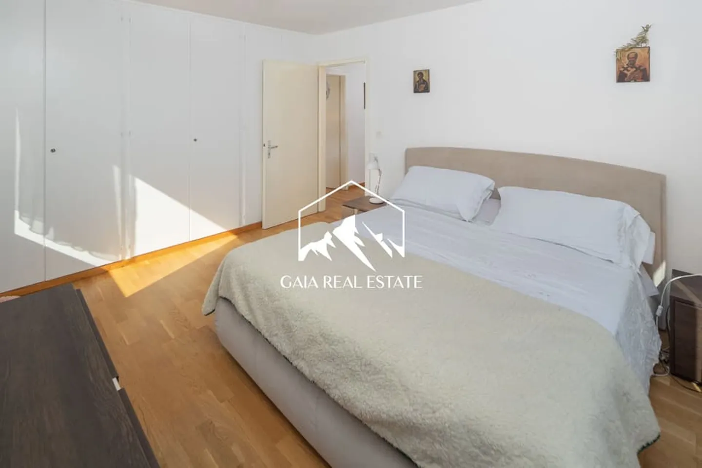 3,5 Zimmer im Herzen von Crans Montana mit Aussicht und Garage - Foto 7 von 13