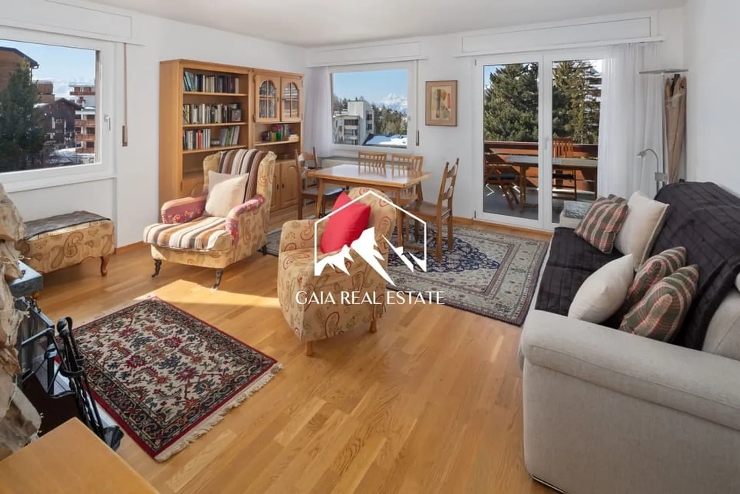3,5 Zimmer im Herzen von Crans Montana mit Aussicht und Garage - Foto 1 von 13