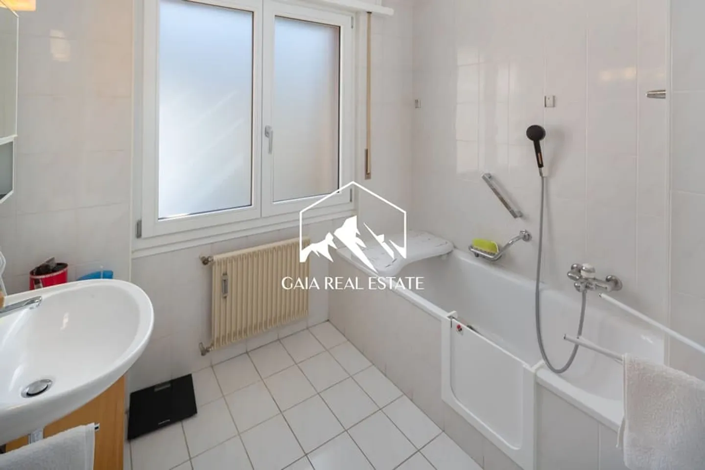3,5 Zimmer im Herzen von Crans Montana mit Aussicht und Garage - Foto 12 von 13