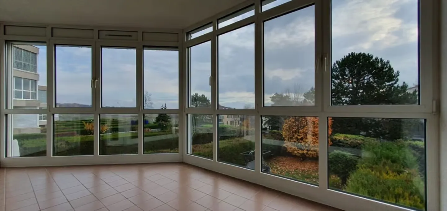 3-room apartment with fireplace and veranda - Photo 3 of 12