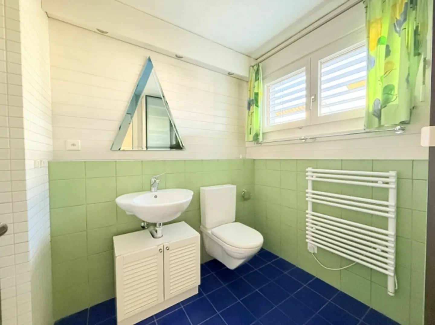 SPACIEUX ET LUMINEUX - Photo 5 sur 8