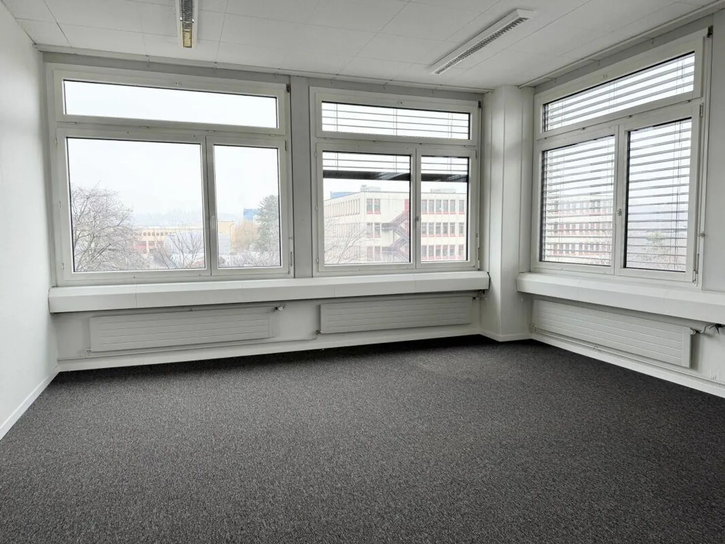 Bright, Quiet Spaces for Individual Use - Photo 3 of 5