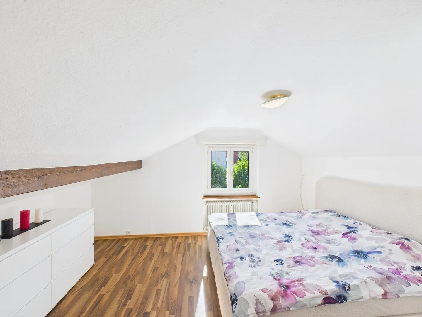 Zentral & bezahlbar: Dachgeschosswohnung zum attraktiven Preis - Foto 5 von 5