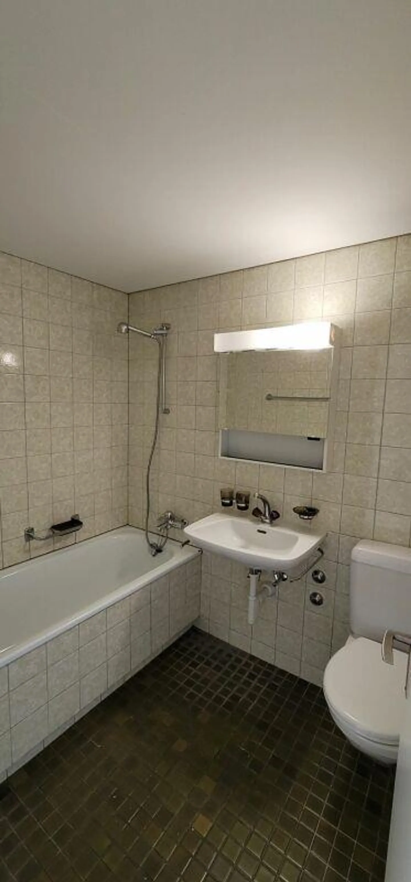 Un logement spacieux et moderne à proximité immédiate de la gare ! - Photo 7 sur 7