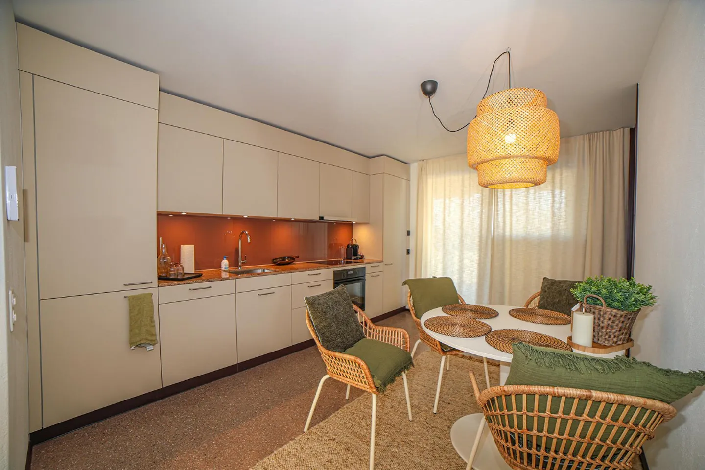 Appartement moderne de 3,5 pièces - Photo 2 sur 6