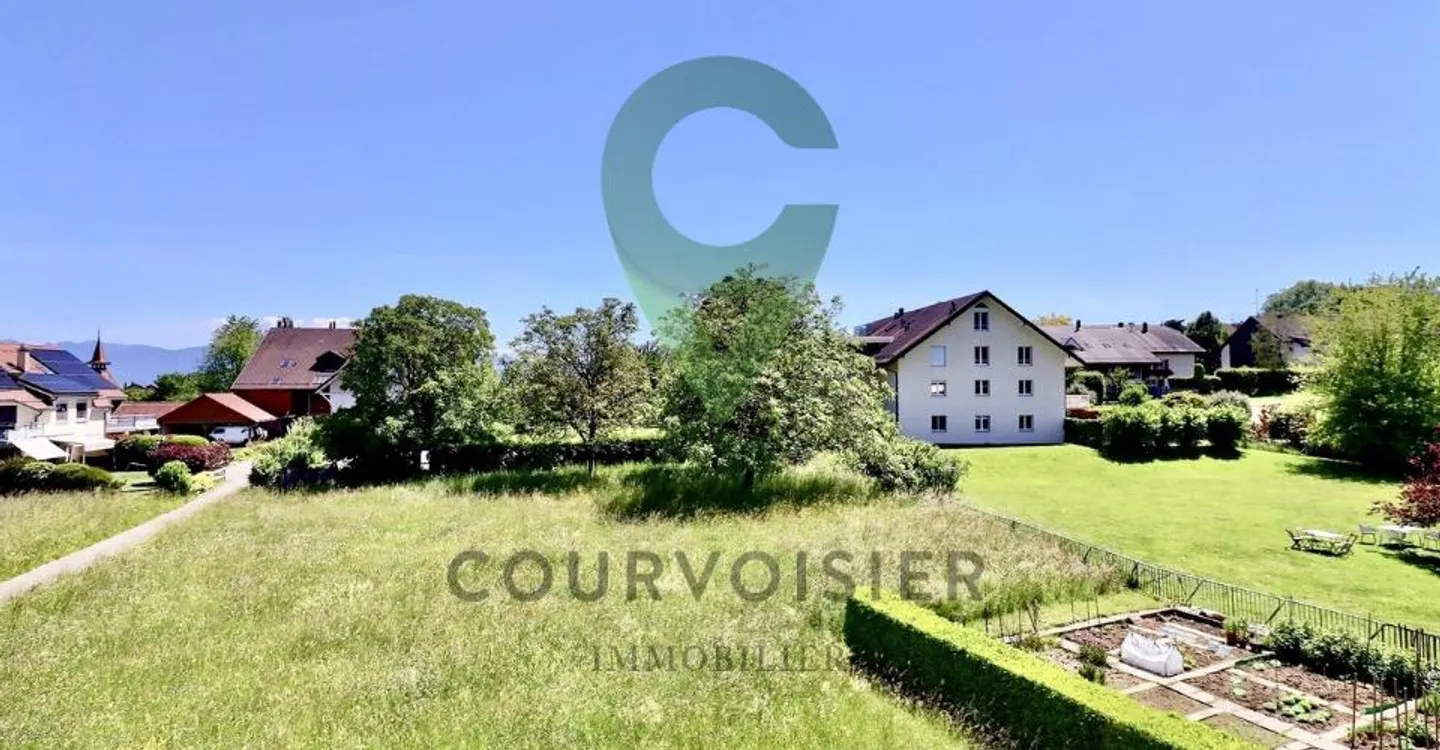 Duplex en attique de caractère avec vue dégagée proche de Nyon. - Foto 10 di 11