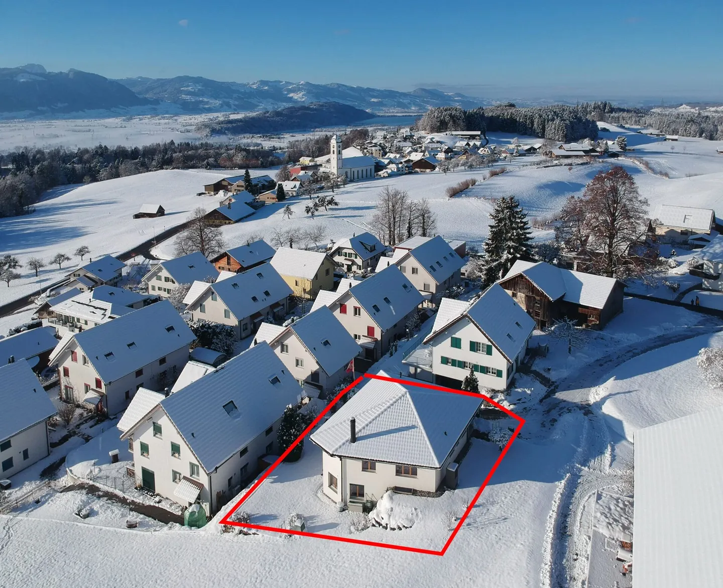 Vivere sopra la linea di nebbia - Foto 1 di 9