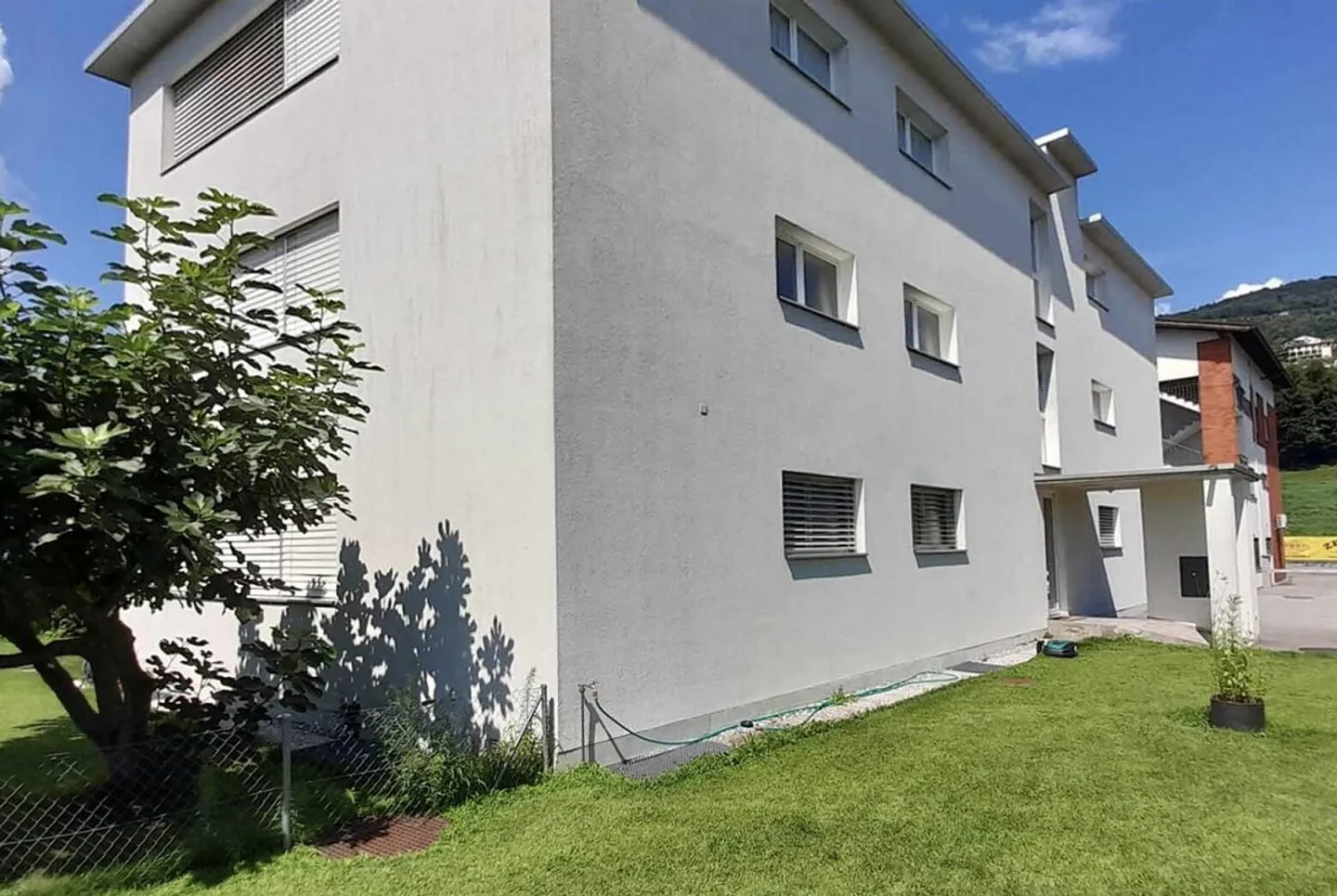 À LOUER SPACIEUX ET MODERNE 2.5 PIÈCES AVEC TERRASSE À MAGLIASO - Photo 9 sur 10