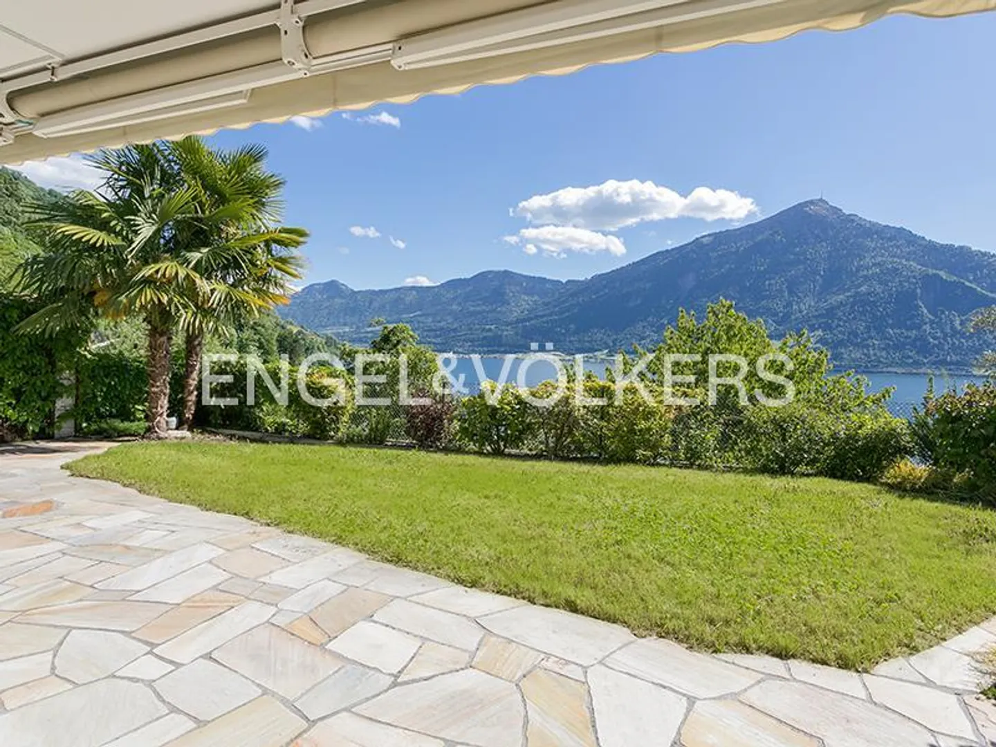 Horizon Walchwil | Detached corner house - Photo 1 of 16