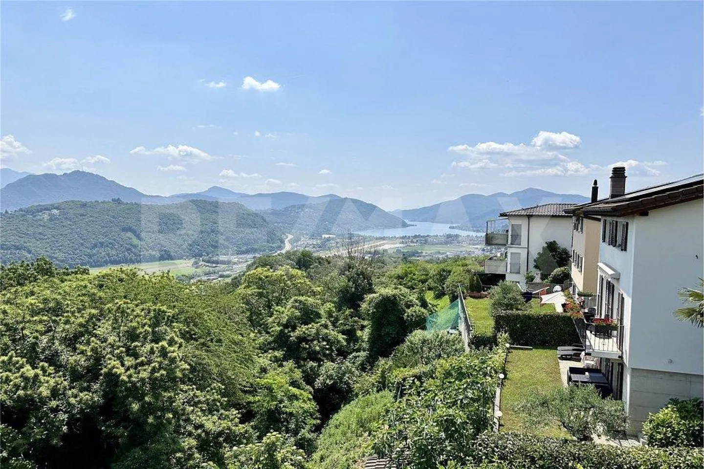 Appartamento 5 ½ locali con vista libera anche come seconda residenza - Foto 1 di 13