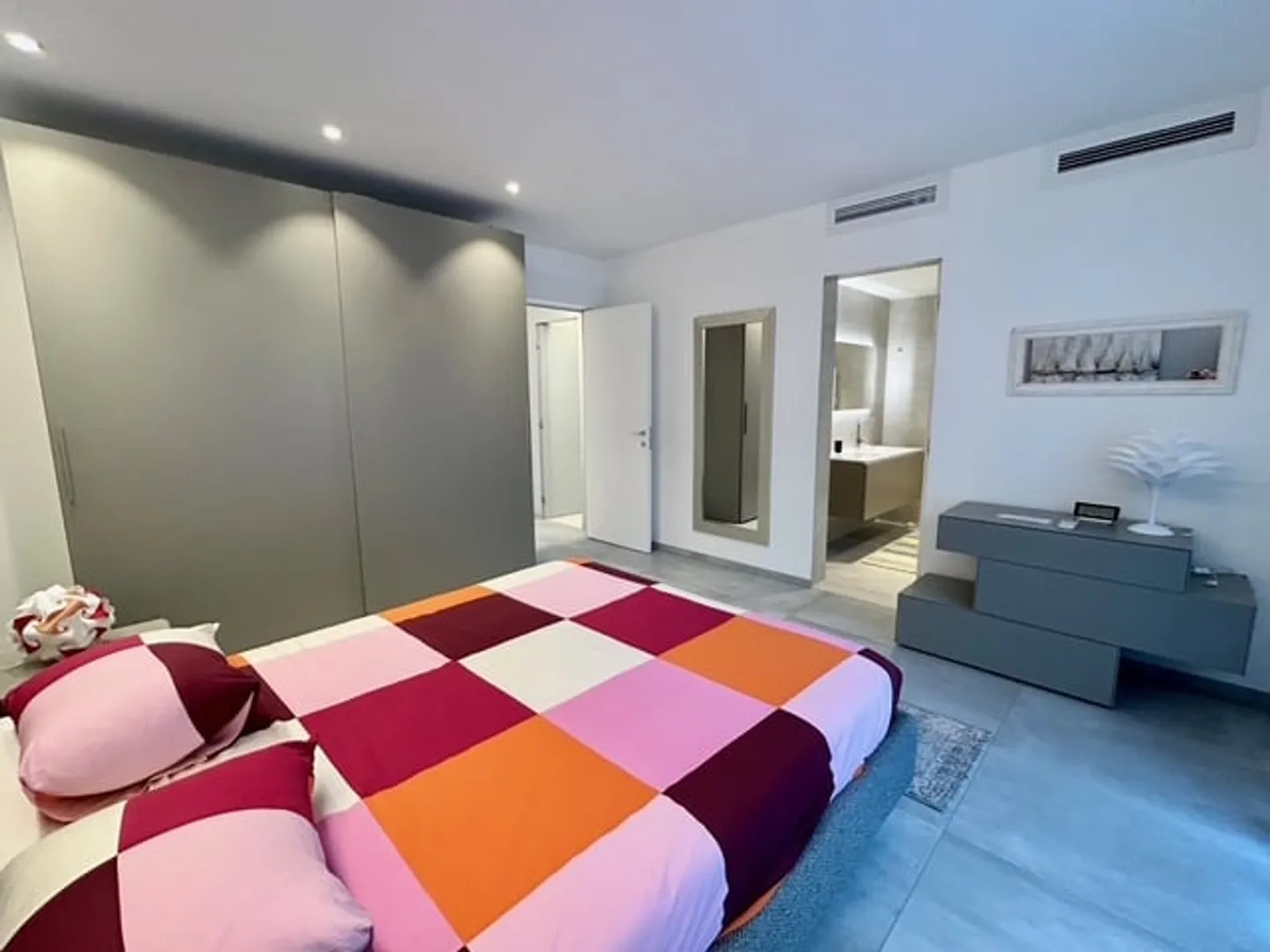 Paradiso sulla riva del lago - 4,5 camere di nuova costruzione e arredate - Foto 18 di 21